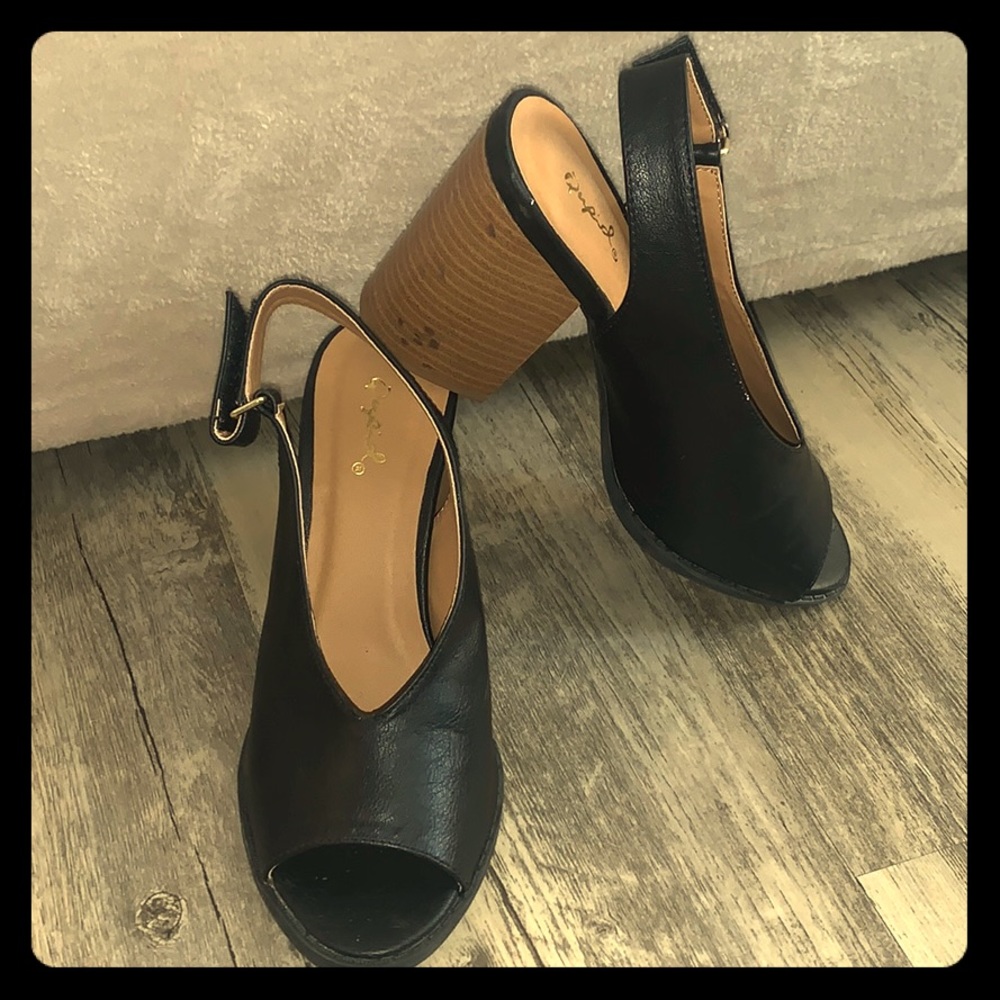 6.5 Black and Brown Sling-back
